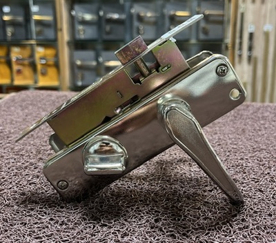 HANDLE DOOR LOCK CL557 CP