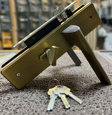 HANDLE DOOR LOCK 225 MAE/MTB